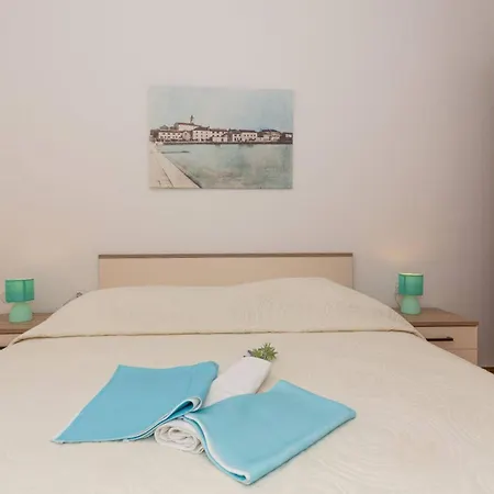 Three Bedroom In Biograd Biograd Na Moru