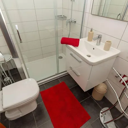Three Bedroom In Biograd
