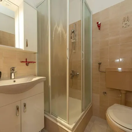 Three Bedroom In Biograd *
