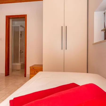 Three Bedroom In Biograd *