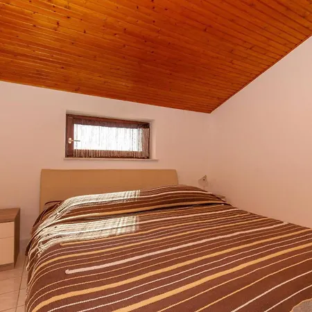 Three Bedroom In Biograd Biograd Na Moru