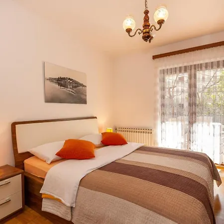Three Bedroom In Biograd *