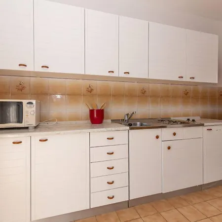 Vendégház Three Bedroom In Biograd