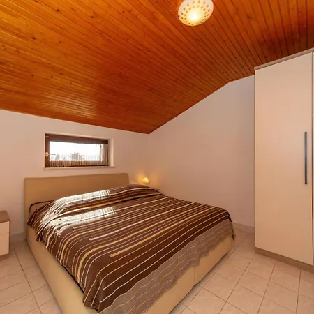 Vendégház Three Bedroom In Biograd Biograd na Moru