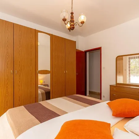 Three Bedroom In Biograd *